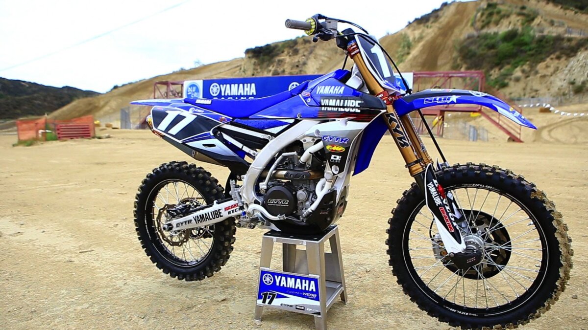 motocross-action-tests-cooper-webbs-factory-yamalube-star-racing-yamaha-yz250f.jpg